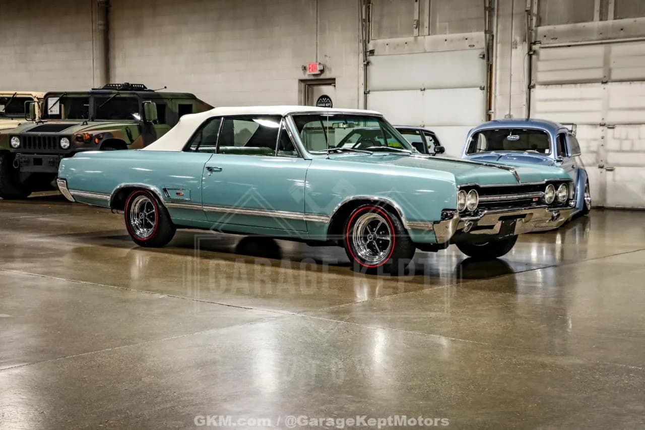 1965 Oldsmobile CUTLASS 442 - Thumbnail 3