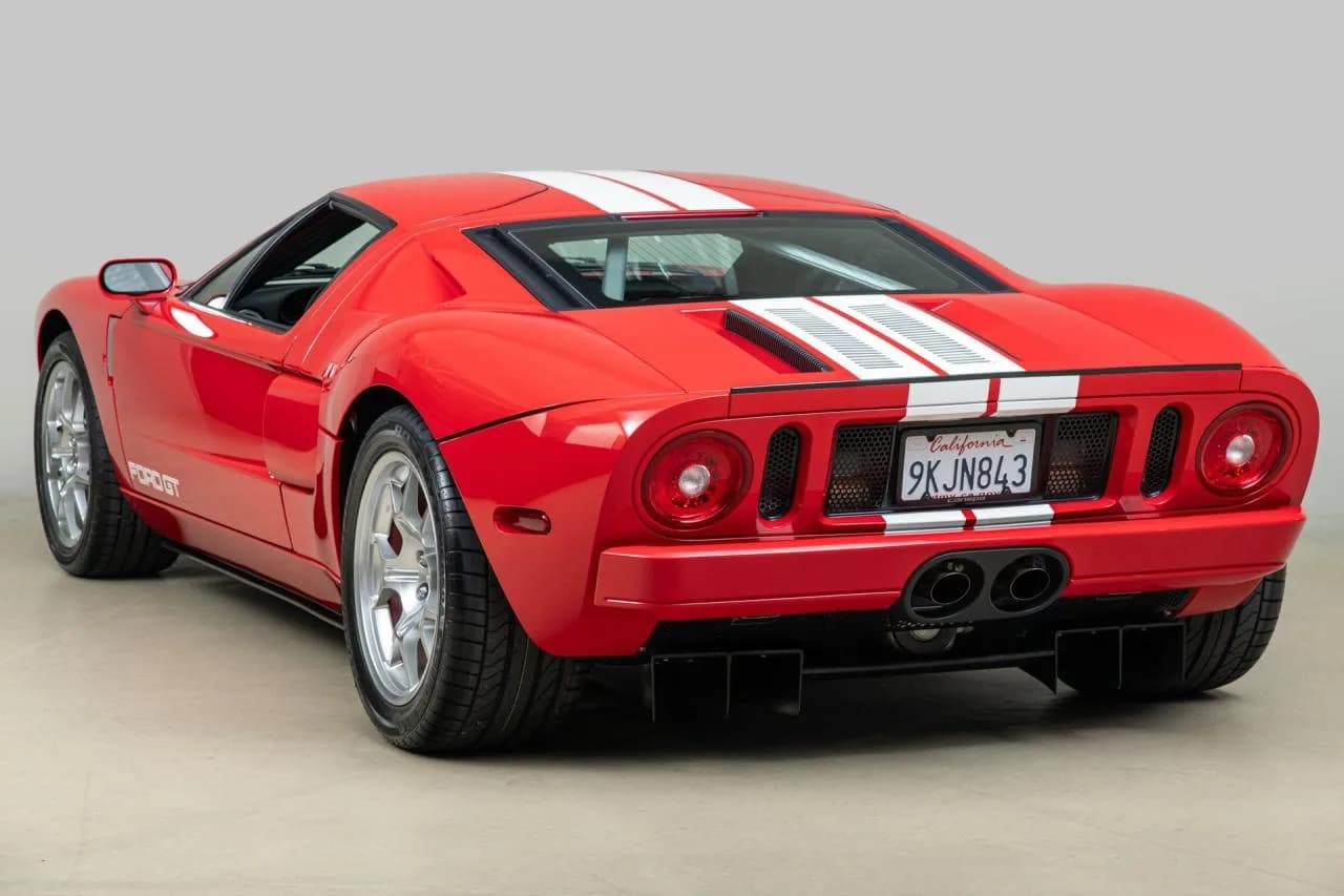2005 Ford GT - Thumbnail 5