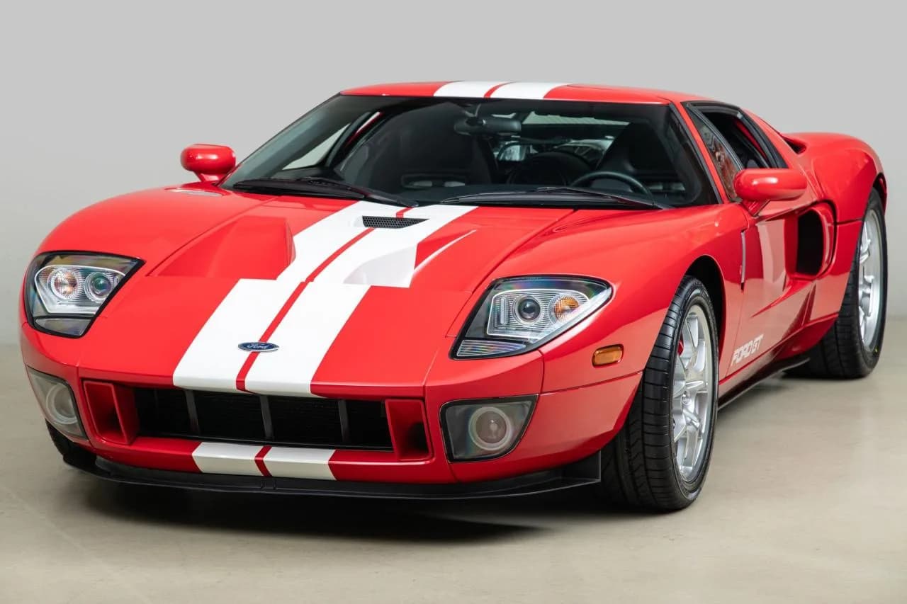 2005 Ford GT - Thumbnail 2