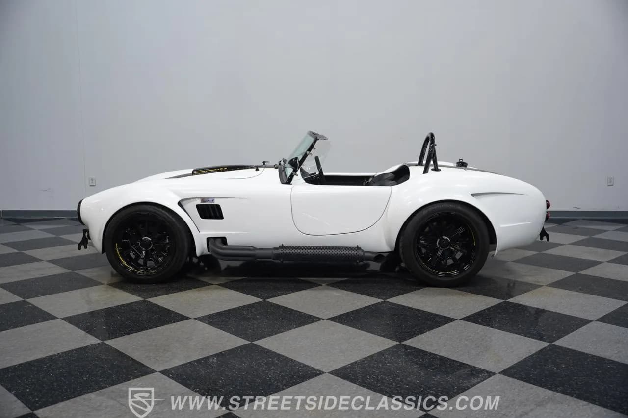 1965 Shelby Cobra Backdraft 7.3 Godzilla - Thumbnail 2