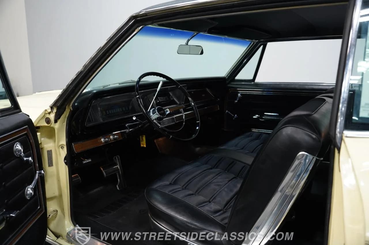 1966 Chevrolet Caprice - Thumbnail 4