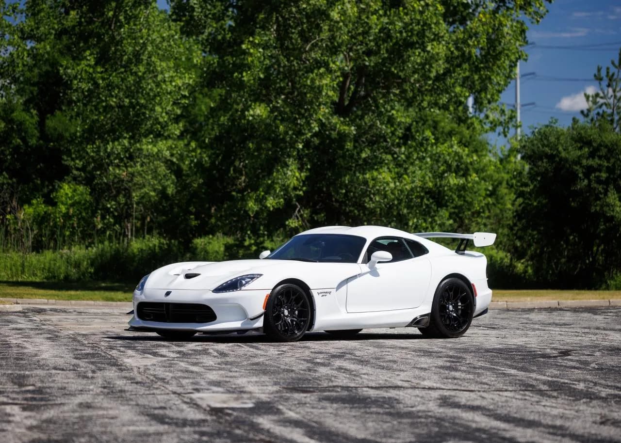 2016 Dodge Viper GTC