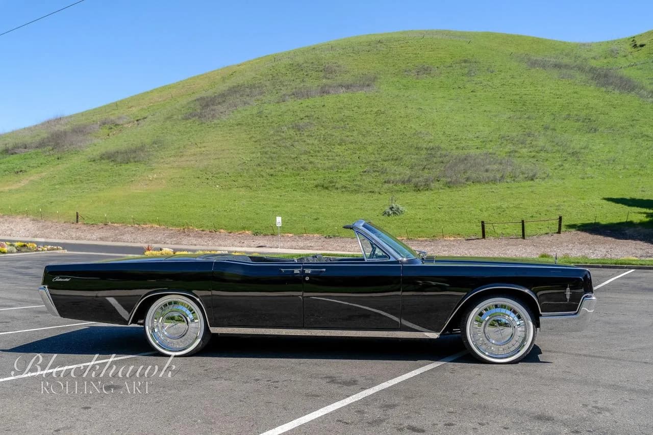 1966 Lincoln Continental - Thumbnail 4