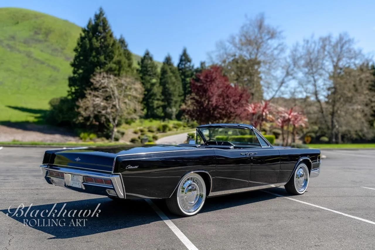 1966 Lincoln Continental - Thumbnail 5