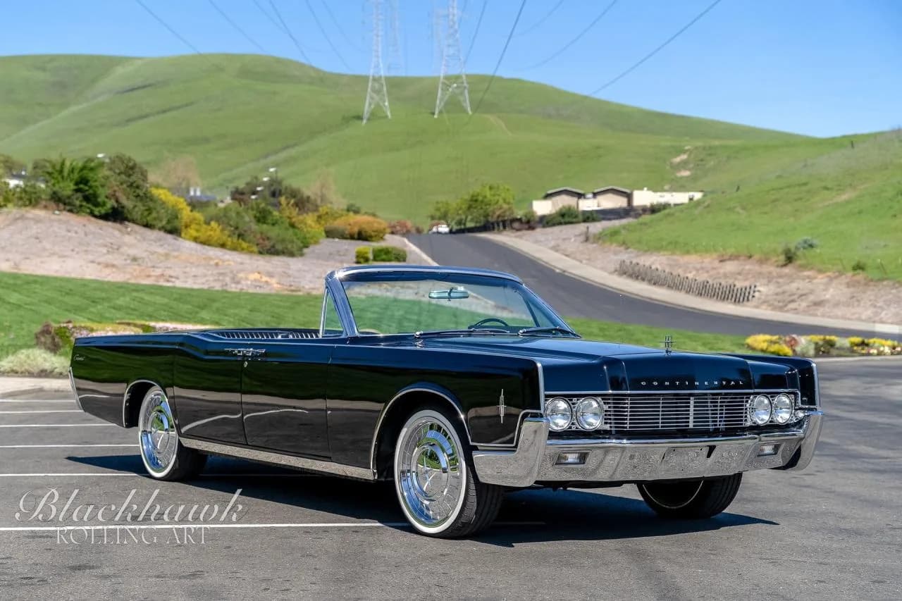 1966 Lincoln Continental - Thumbnail 3