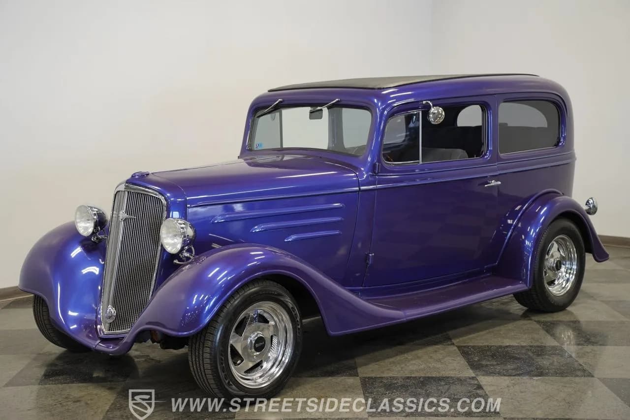 1935 Chevrolet Sedan Streetrod - Thumbnail 6