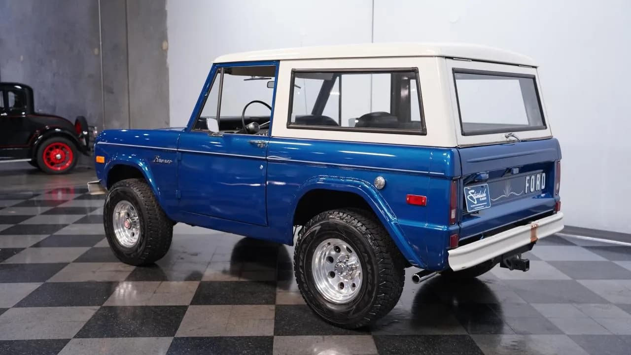 1974 Ford Bronco - Thumbnail 8