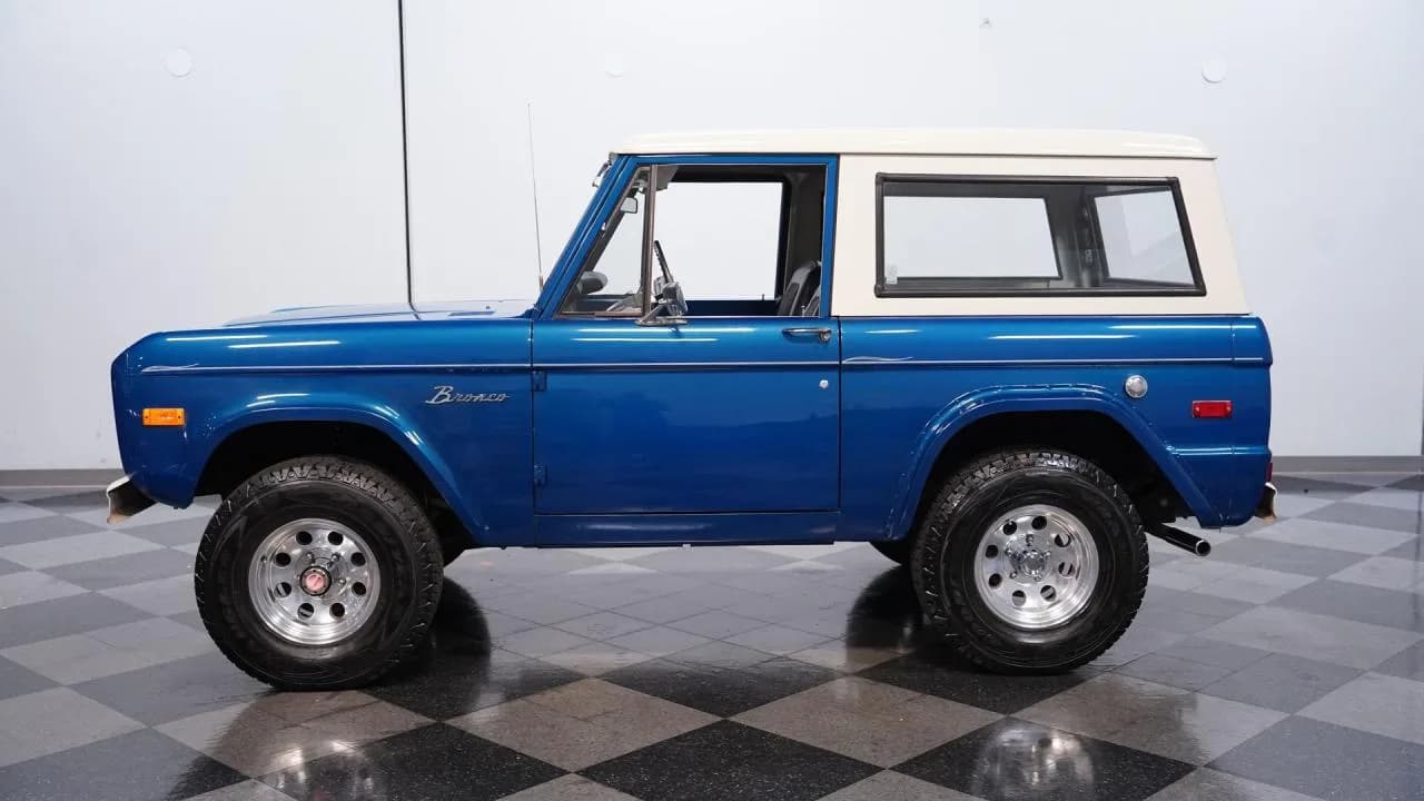 1974 Ford Bronco - Thumbnail 2