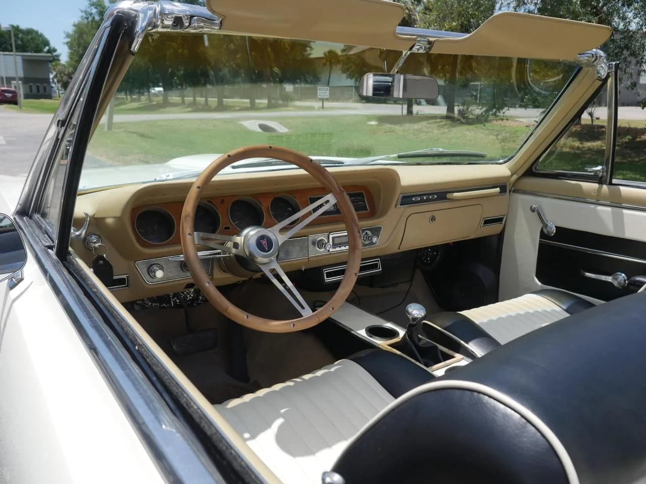 1965 Pontiac LeMans GTO Tribute Restomod - Thumbnail 6