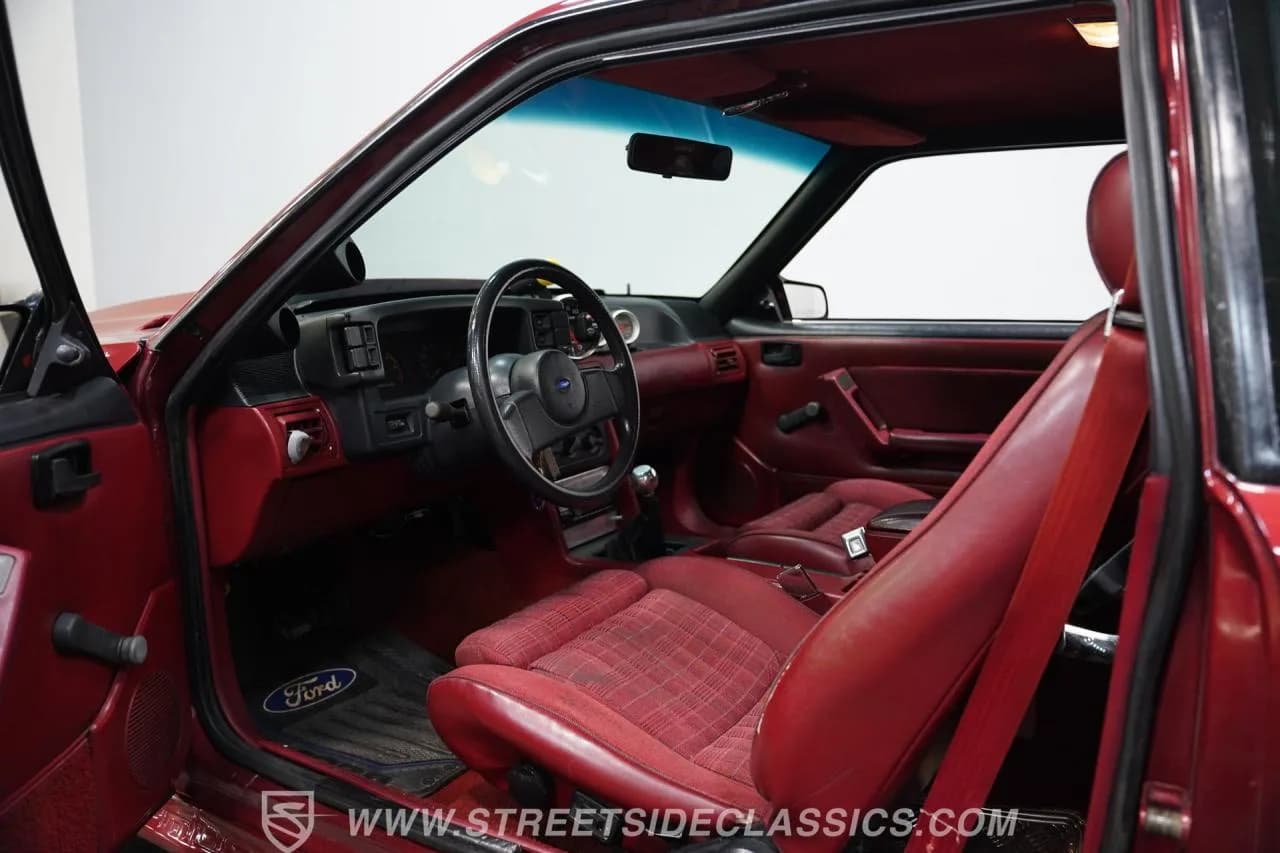 1987 Ford Mustang GT - Thumbnail 4