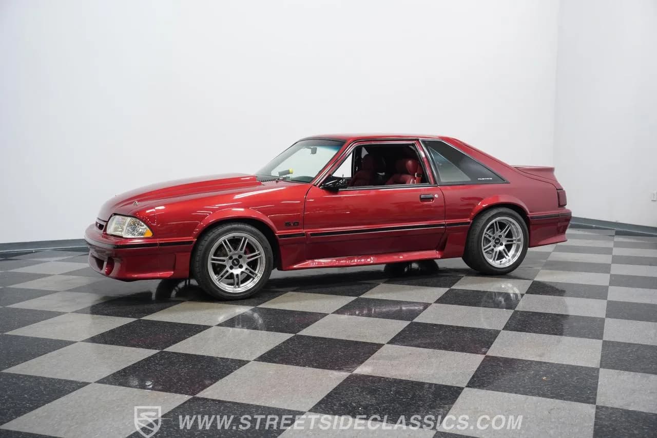 1987 Ford Mustang GT - Thumbnail 7