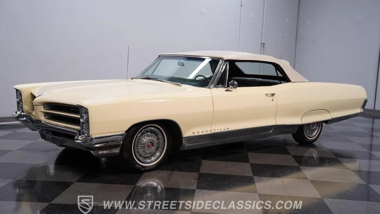 1966 Pontiac Bonneville Convertible - Thumbnail 7