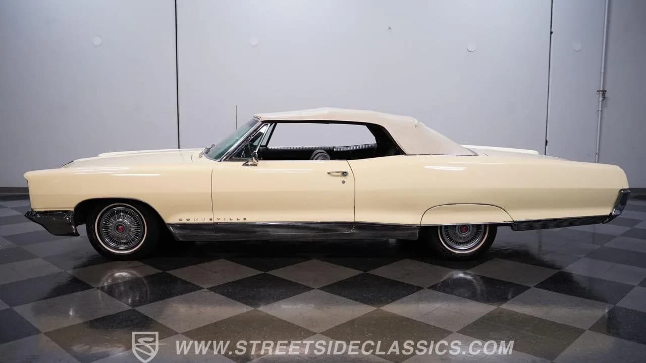 1966 Pontiac Bonneville Convertible - Thumbnail 2
