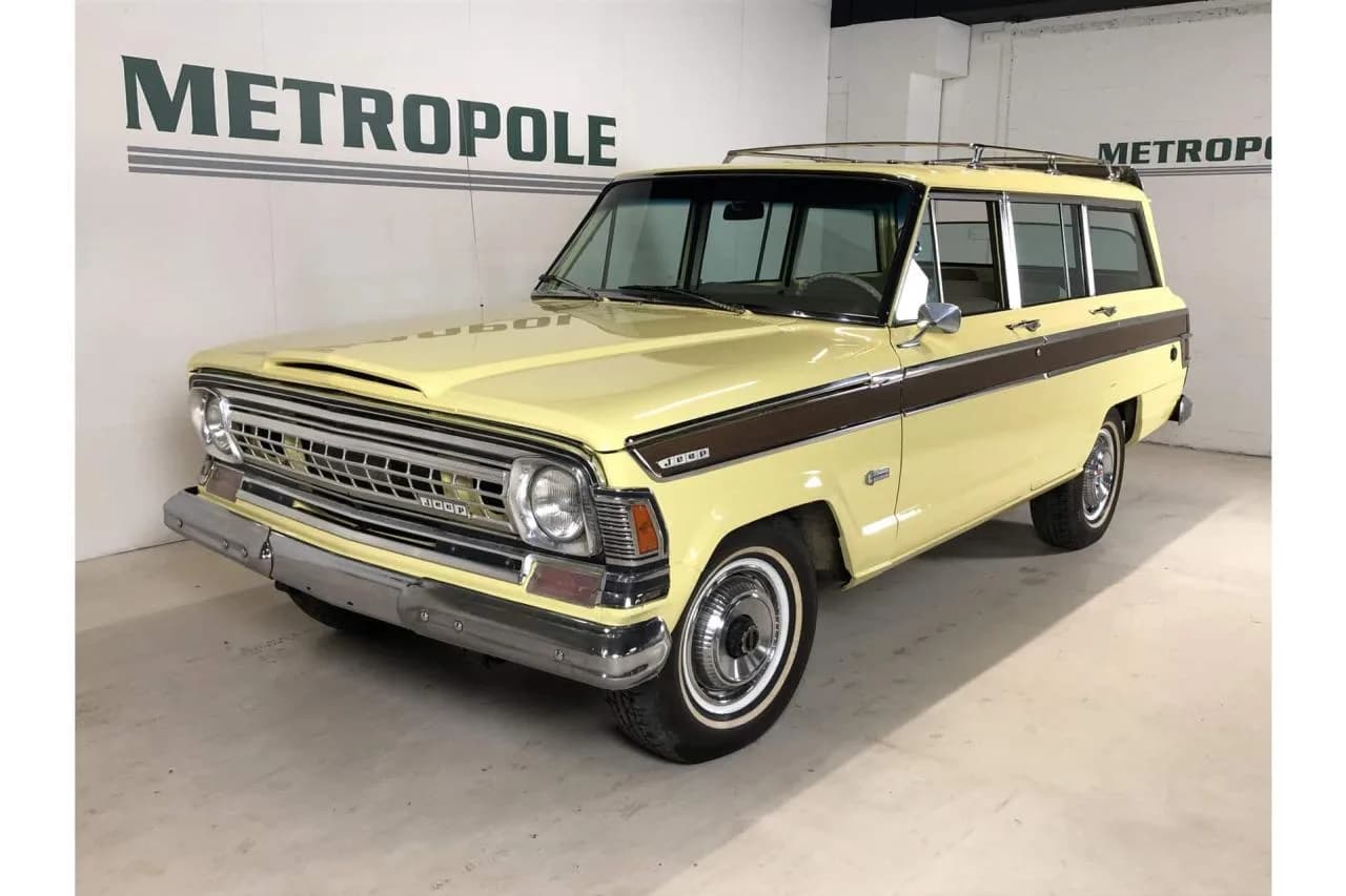 1973 Jeep Wagoneer Station