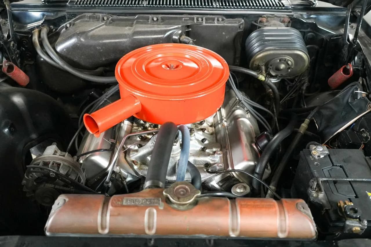 1961 Plymouth Fury - Thumbnail 5