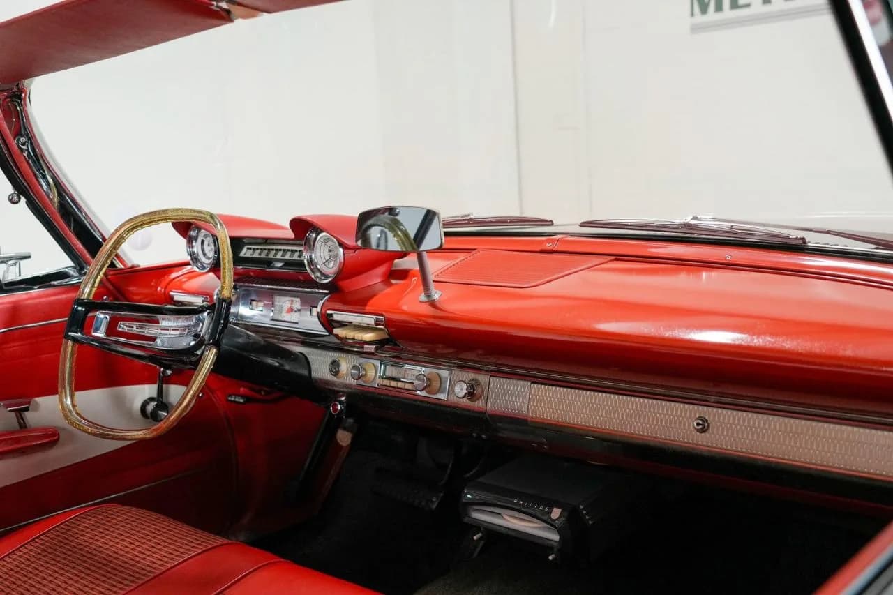 1961 Plymouth Fury - Thumbnail 8