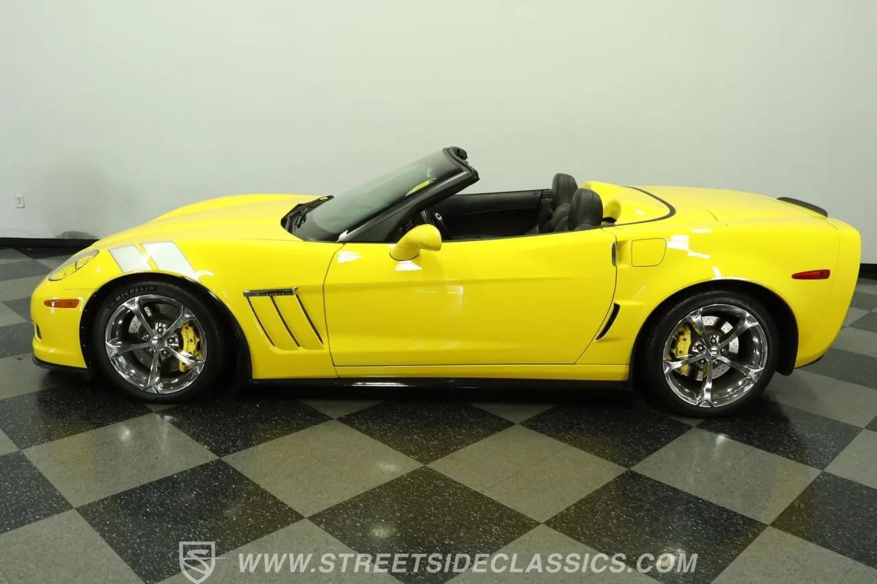 2012 Chevrolet Corvette Grand Sport Convertible - Thumbnail 2