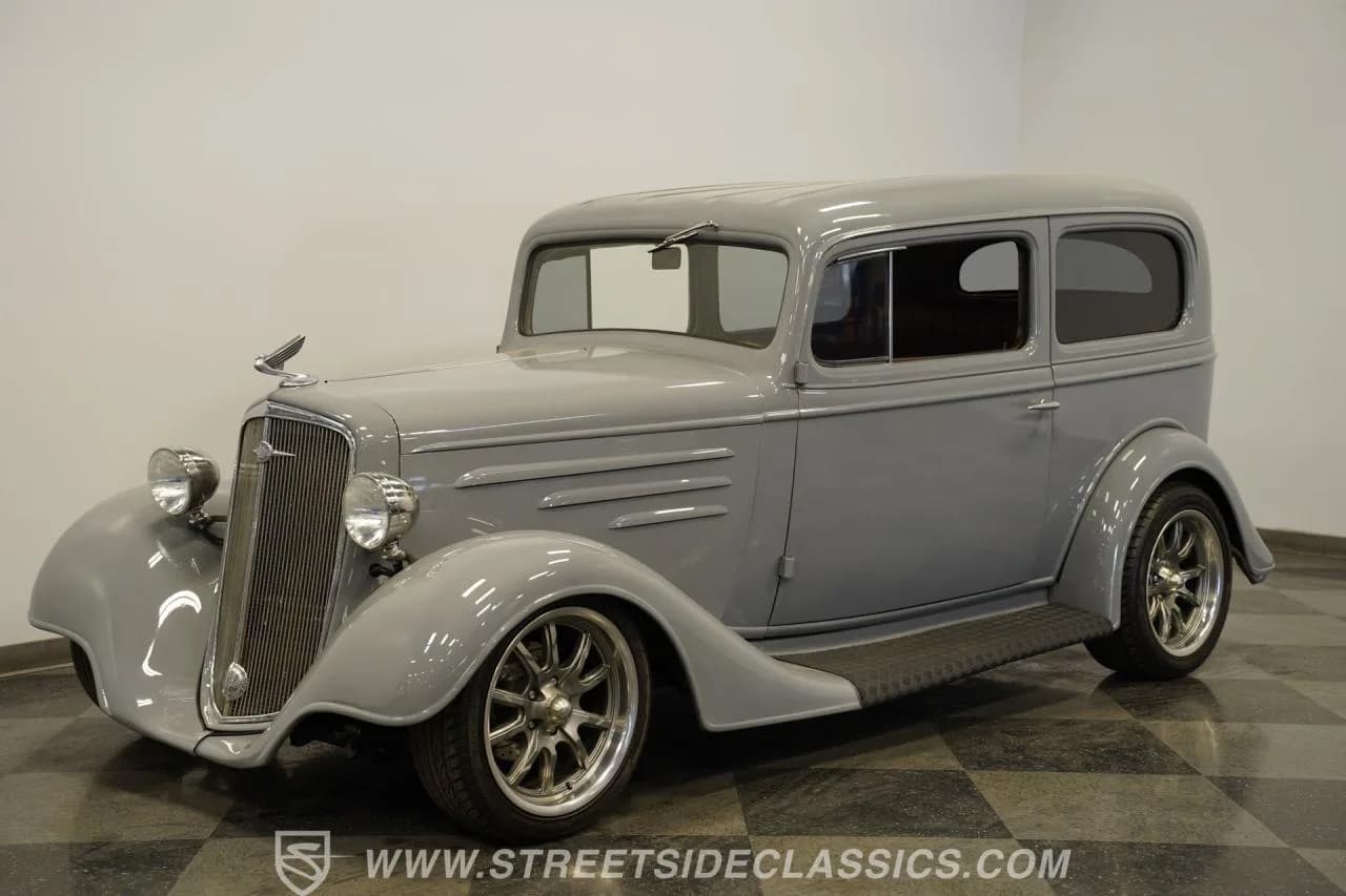 1935 Chevrolet Sedan Streetrod - Thumbnail 6