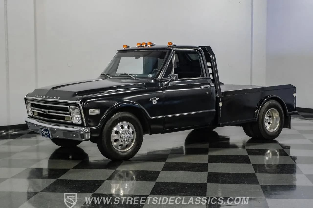 1968 Chevrolet C20 Flatbed Dually - Thumbnail 6