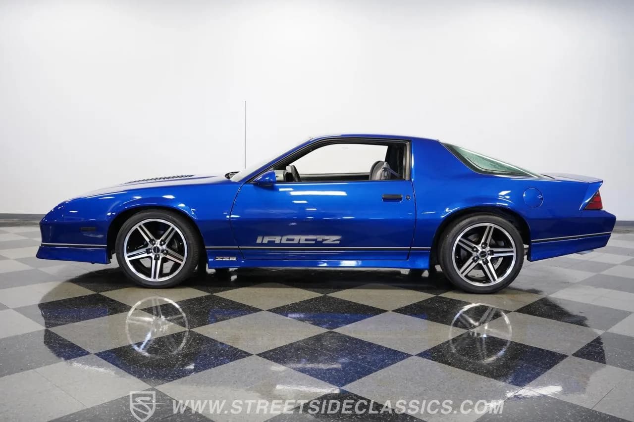 1987 Chevrolet Camaro Z/28 - Thumbnail 2
