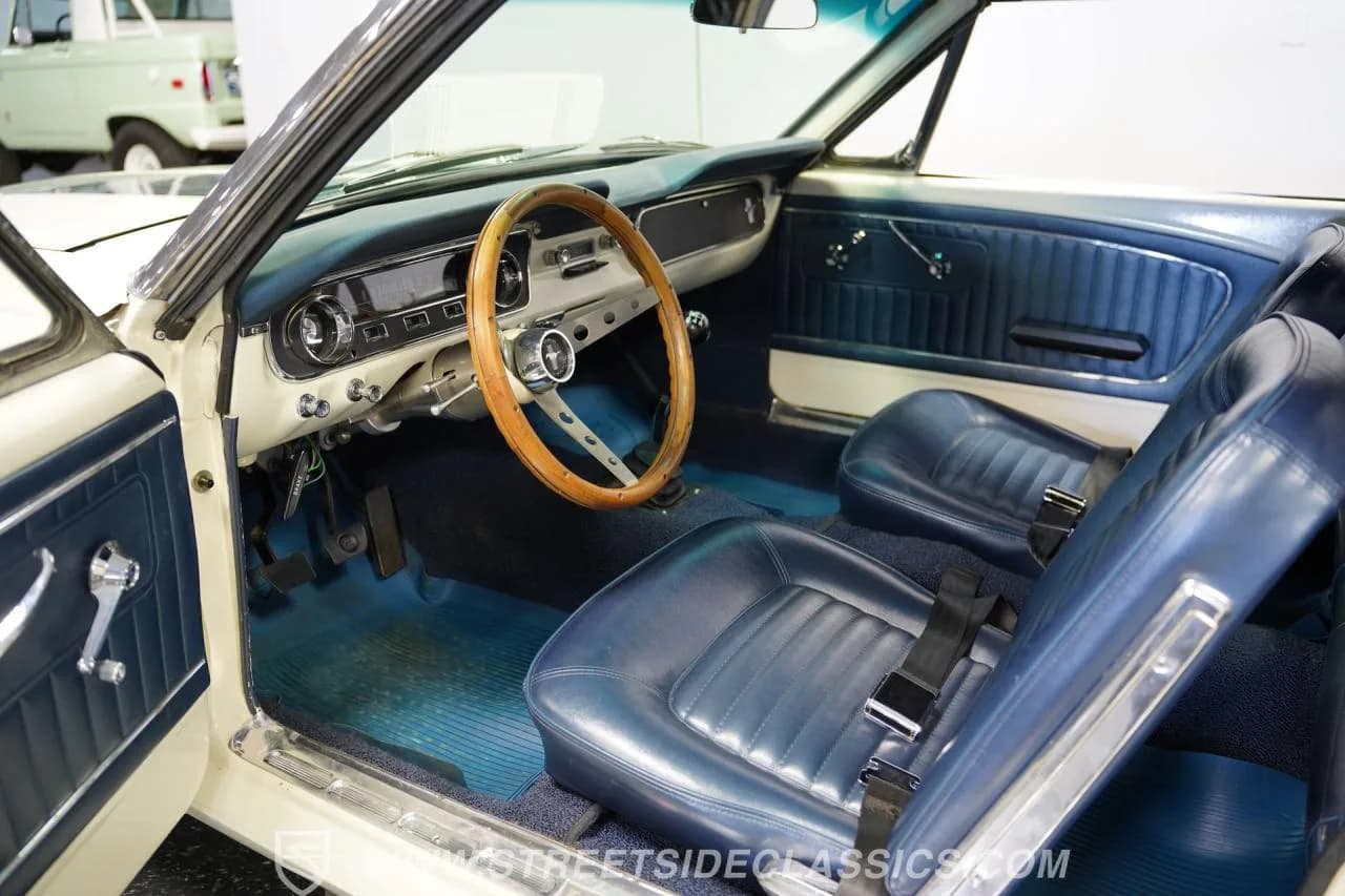 1965 Ford Mustang Convertible - Thumbnail 4