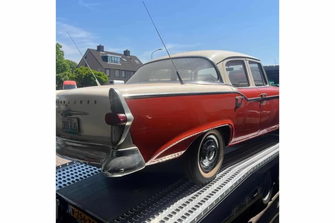 1957 Studebaker Unknown - Thumbnail 6