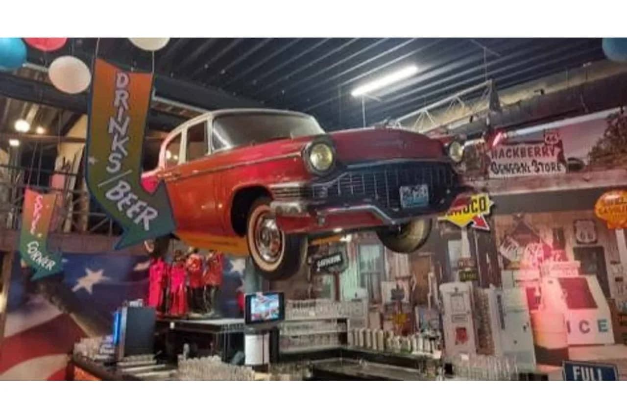 1957 Studebaker Unknown - Thumbnail 3