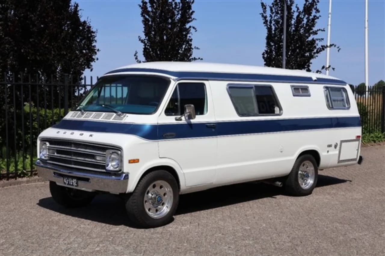 1976 Dodge Camper Xplorer 224 - Thumbnail 2