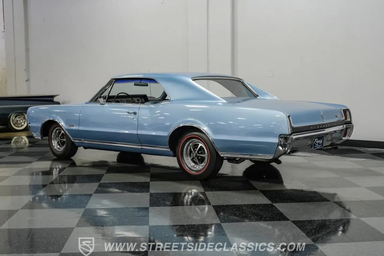 1967 Oldsmobile CUTLASS 442 - Thumbnail 8