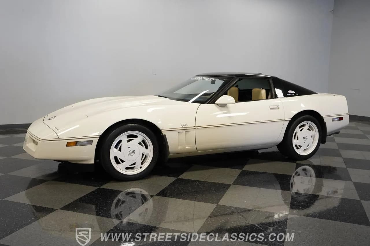 1988 Chevrolet Corvette 35th Anniversary Edition - Thumbnail 7