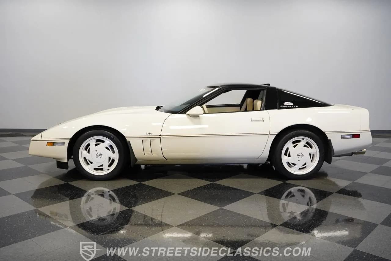 1988 Chevrolet Corvette 35th Anniversary Edition - Thumbnail 8