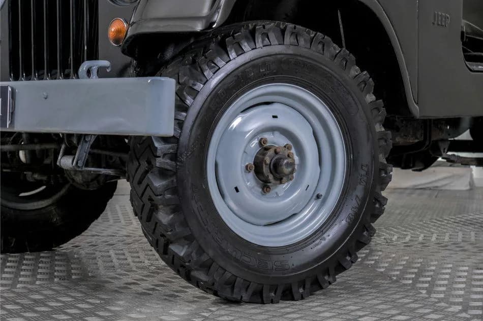 1969 Jeep kaiser CJ5 - Thumbnail 4