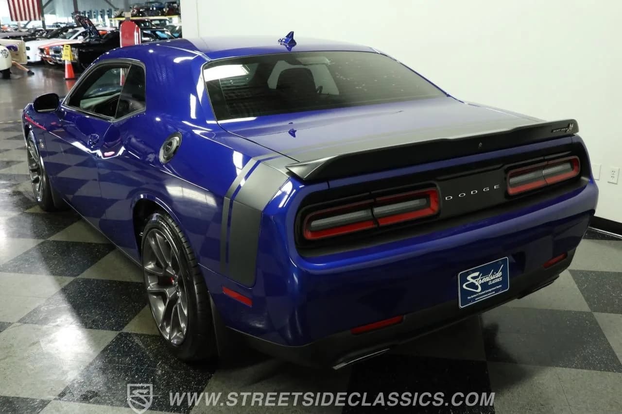 2022 Dodge Challenger R/T Scat Pack - Thumbnail 8