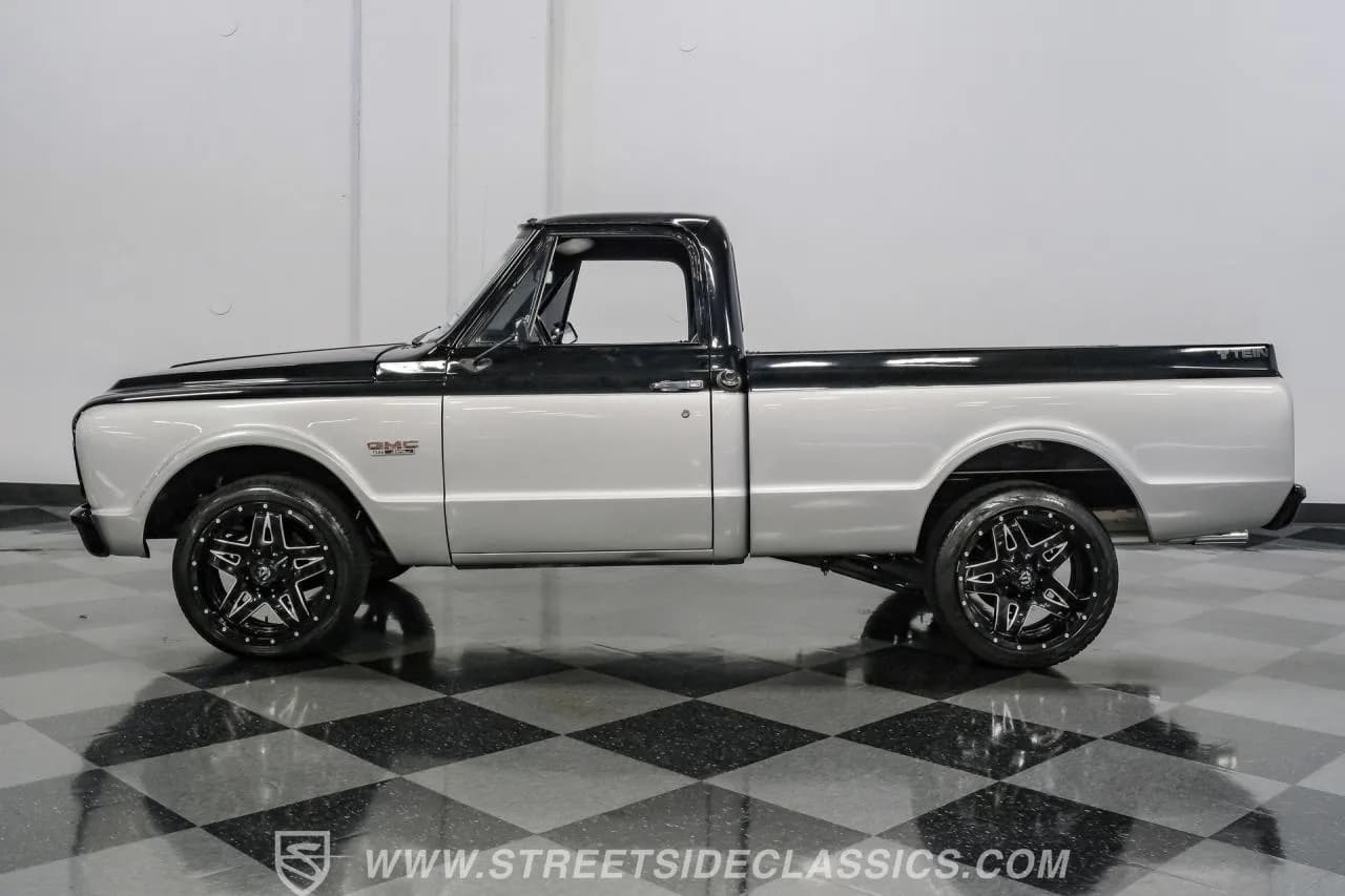 1968 GMC C1500 Restomod - Thumbnail 2