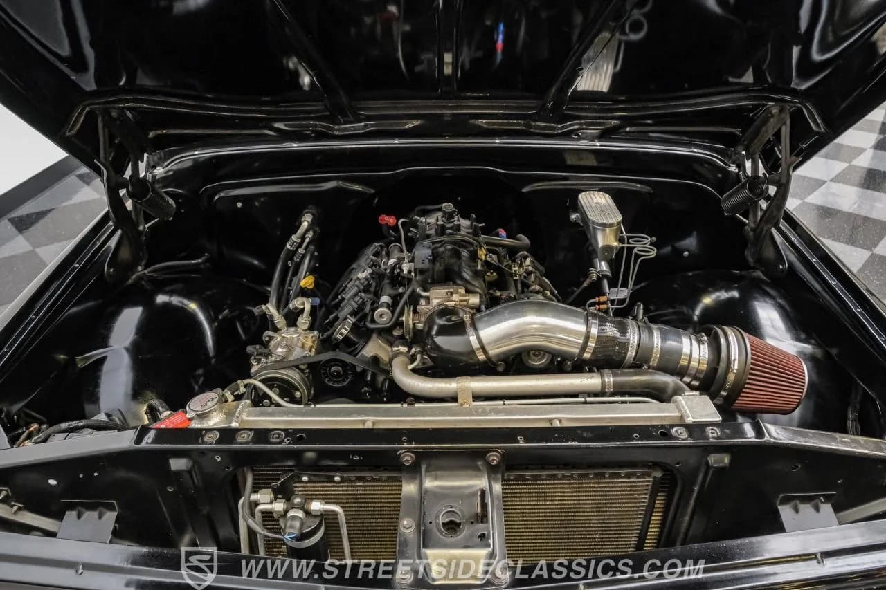 1968 GMC C1500 Restomod - Thumbnail 3