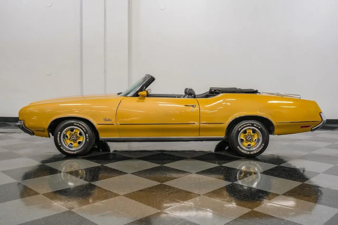 1972 Oldsmobile Cutlass Supreme Convertible - Thumbnail 7