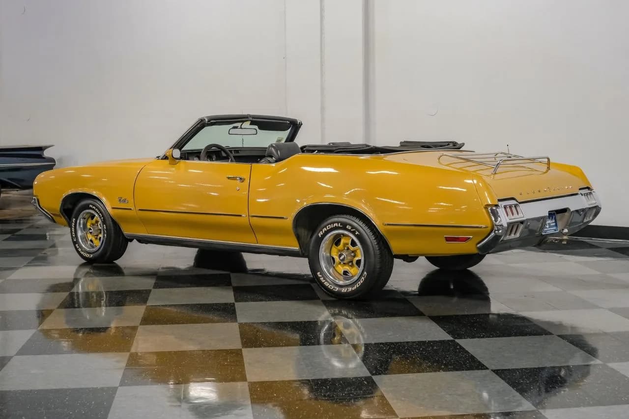 1972 Oldsmobile Cutlass Supreme Convertible - Thumbnail 8