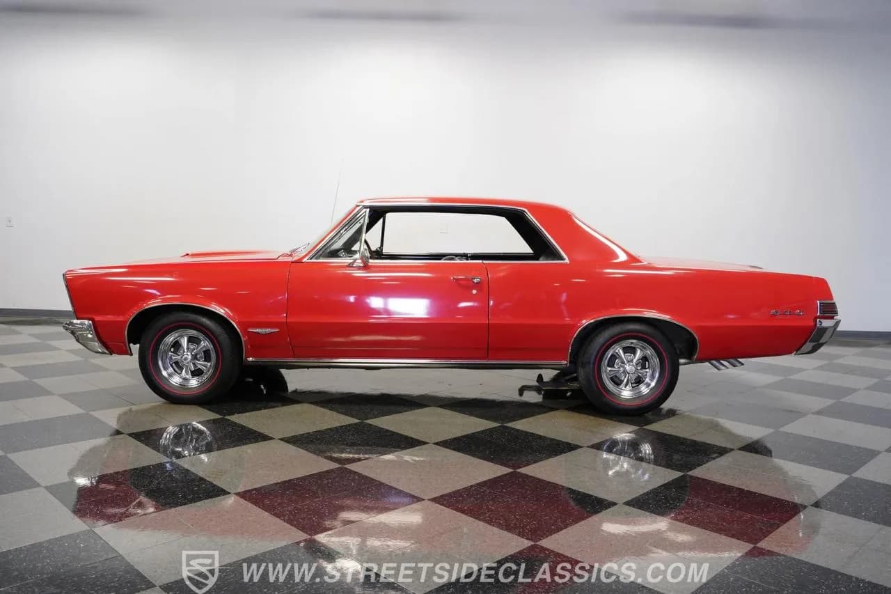 1965 Pontiac GTO - Thumbnail 2