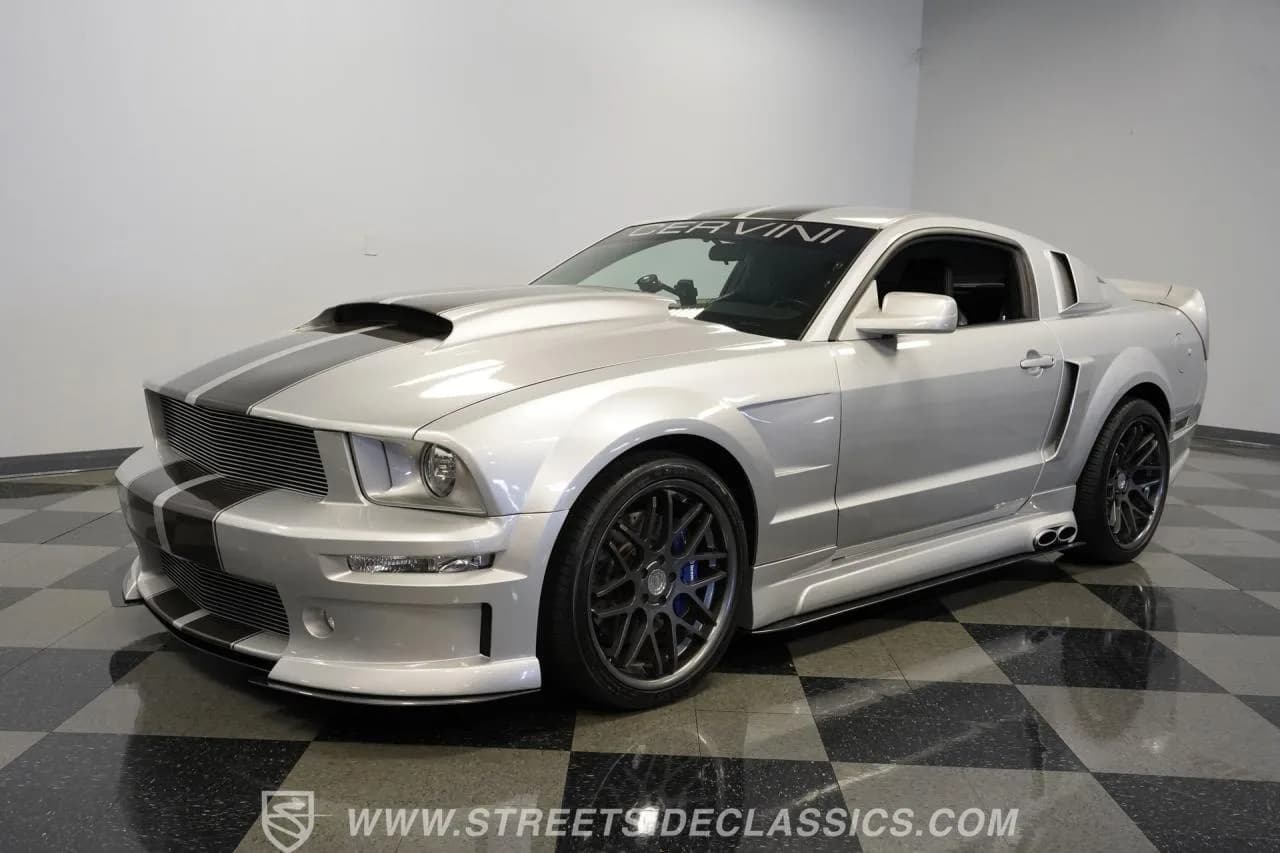 2006 Ford Mustang GT Cervini - Thumbnail 6