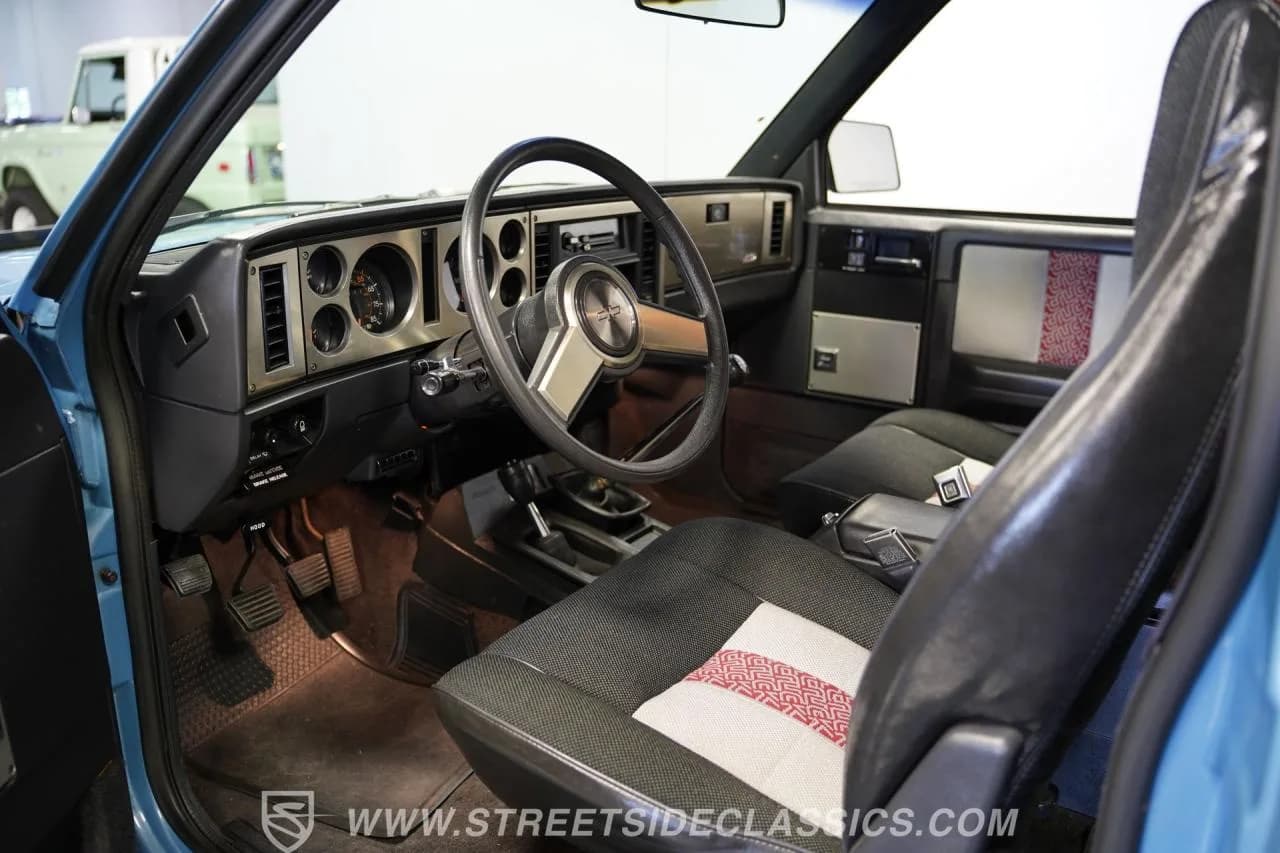 1984 Chevrolet S10 Blazer Sport 4x4 - Thumbnail 4