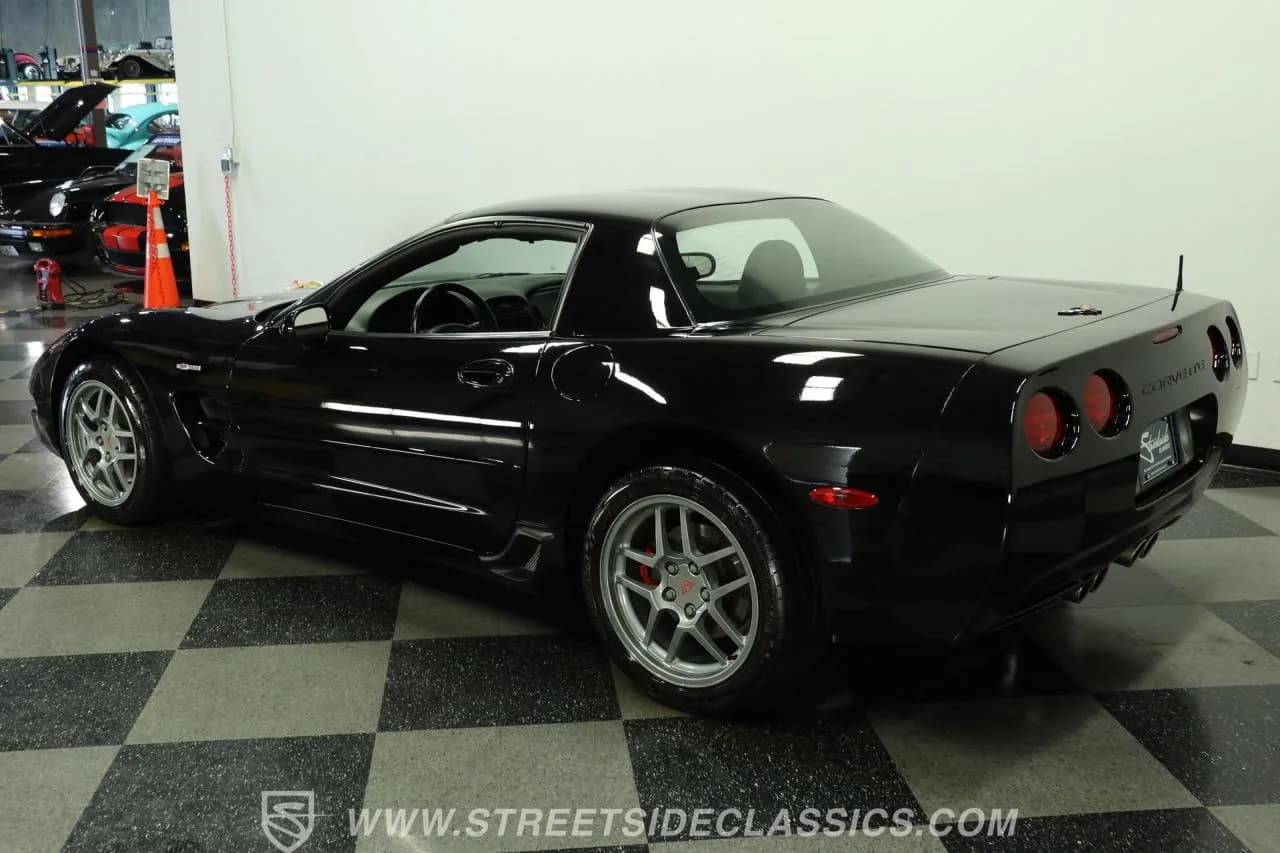 2001 Chevrolet Corvette Z06 - Thumbnail 7