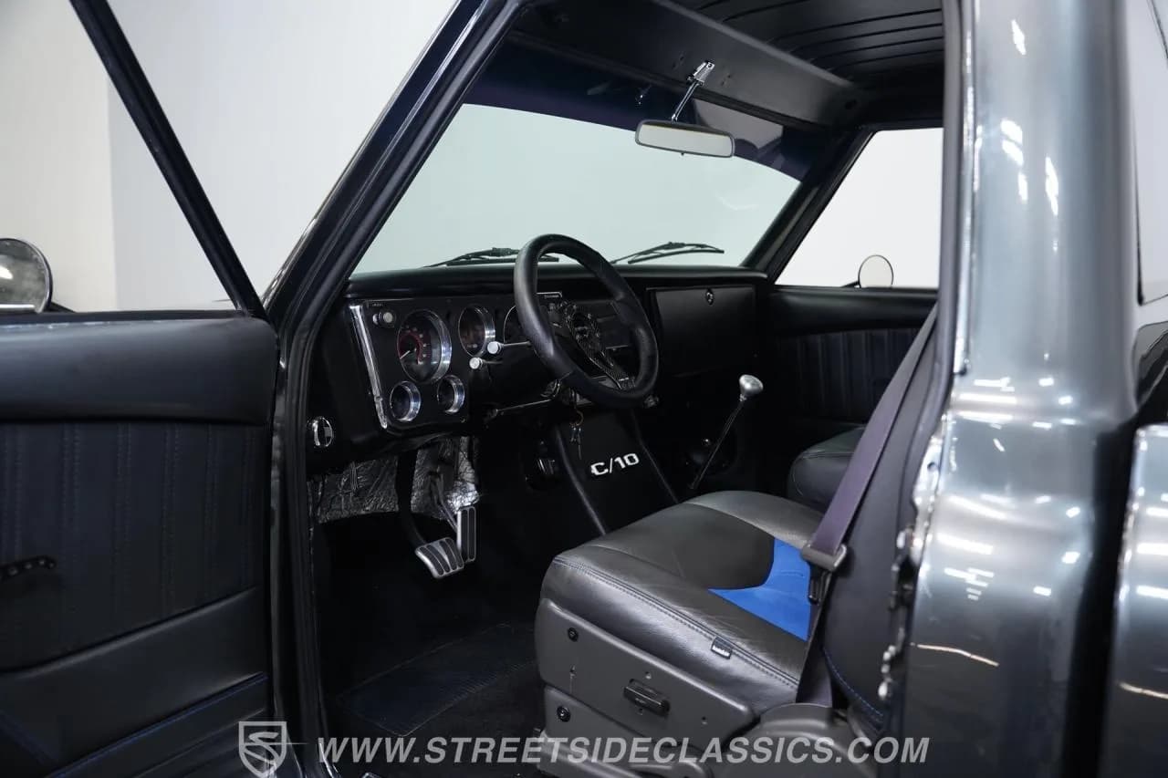 1970 Chevrolet C10 LS Restomod - Thumbnail 4