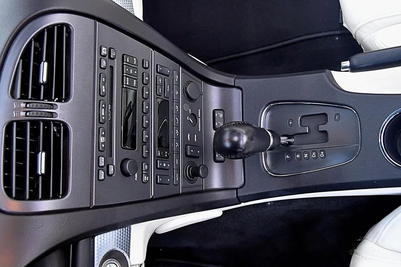 2003 Ford Thunderbird 007 Bond Edition - Thumbnail 5