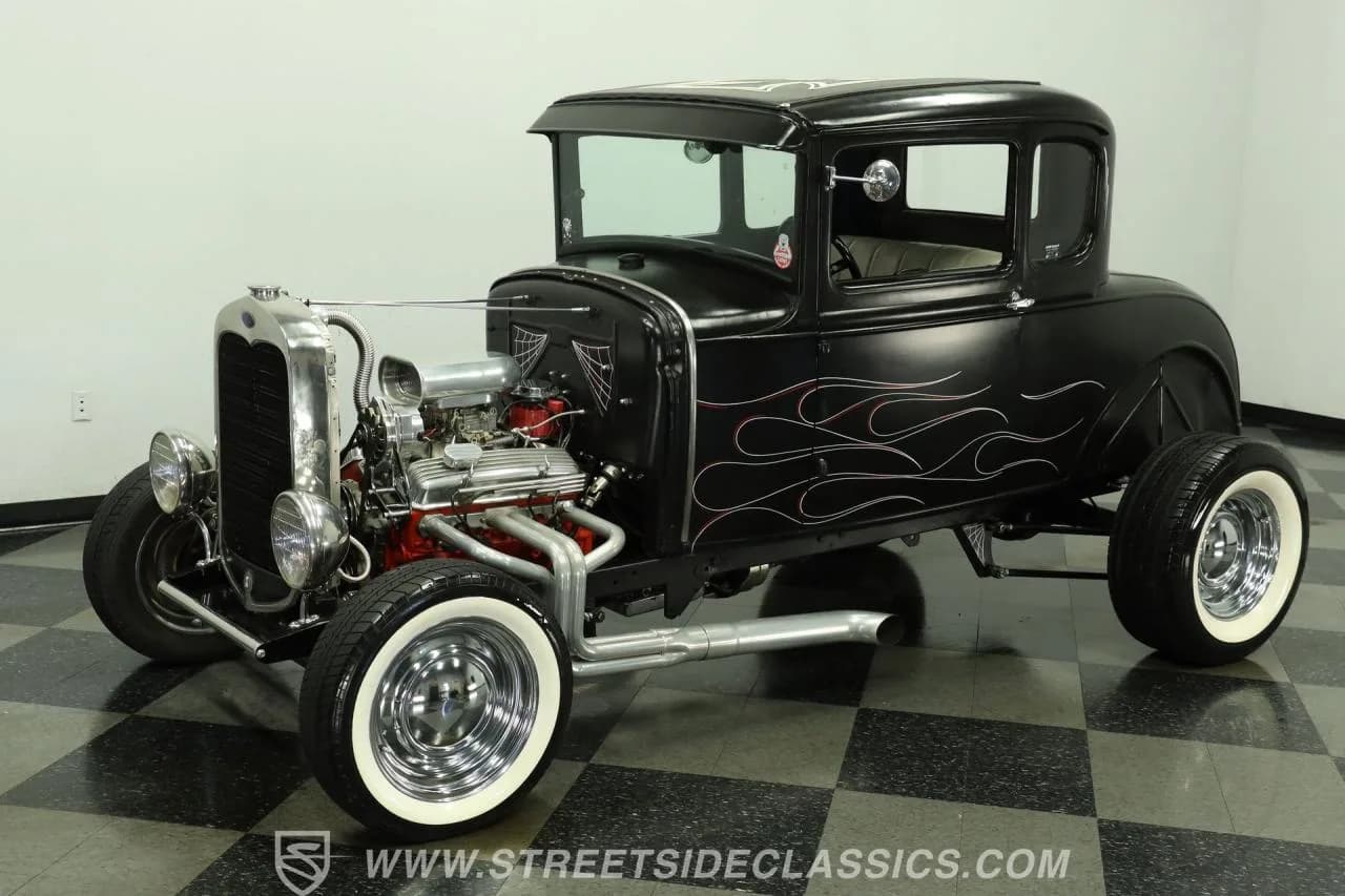 1930 Ford 5-Window Coupe - Thumbnail 6