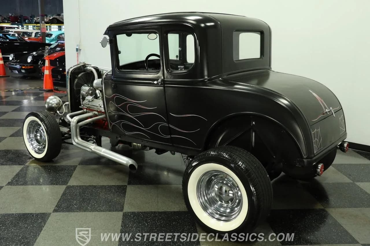 1930 Ford 5-Window Coupe - Thumbnail 7