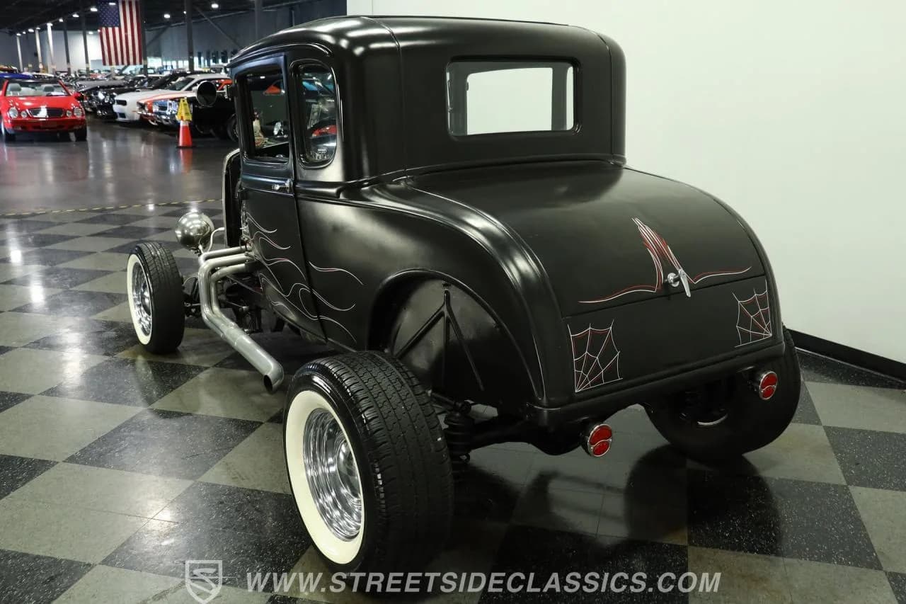 1930 Ford 5-Window Coupe - Thumbnail 8