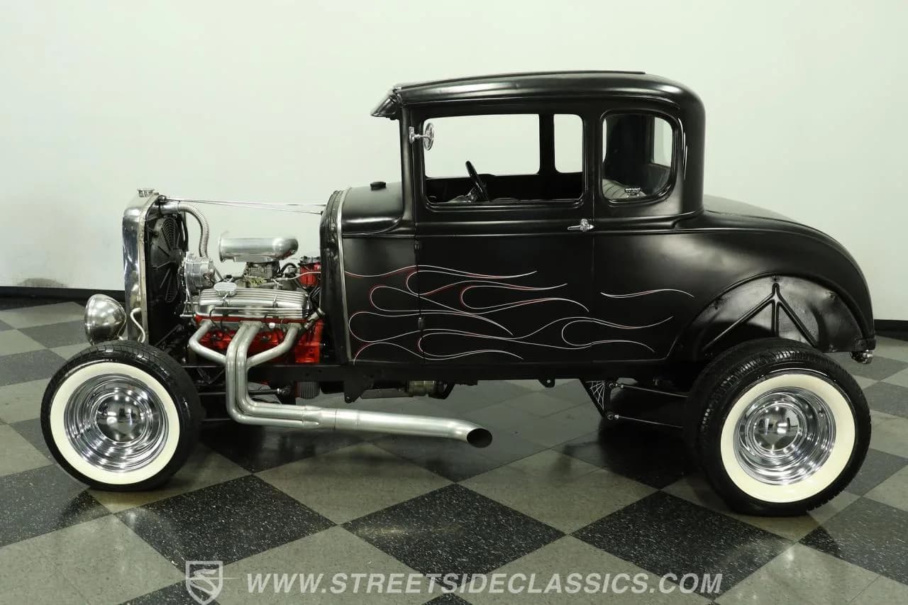 1930 Ford 5-Window Coupe - Thumbnail 3