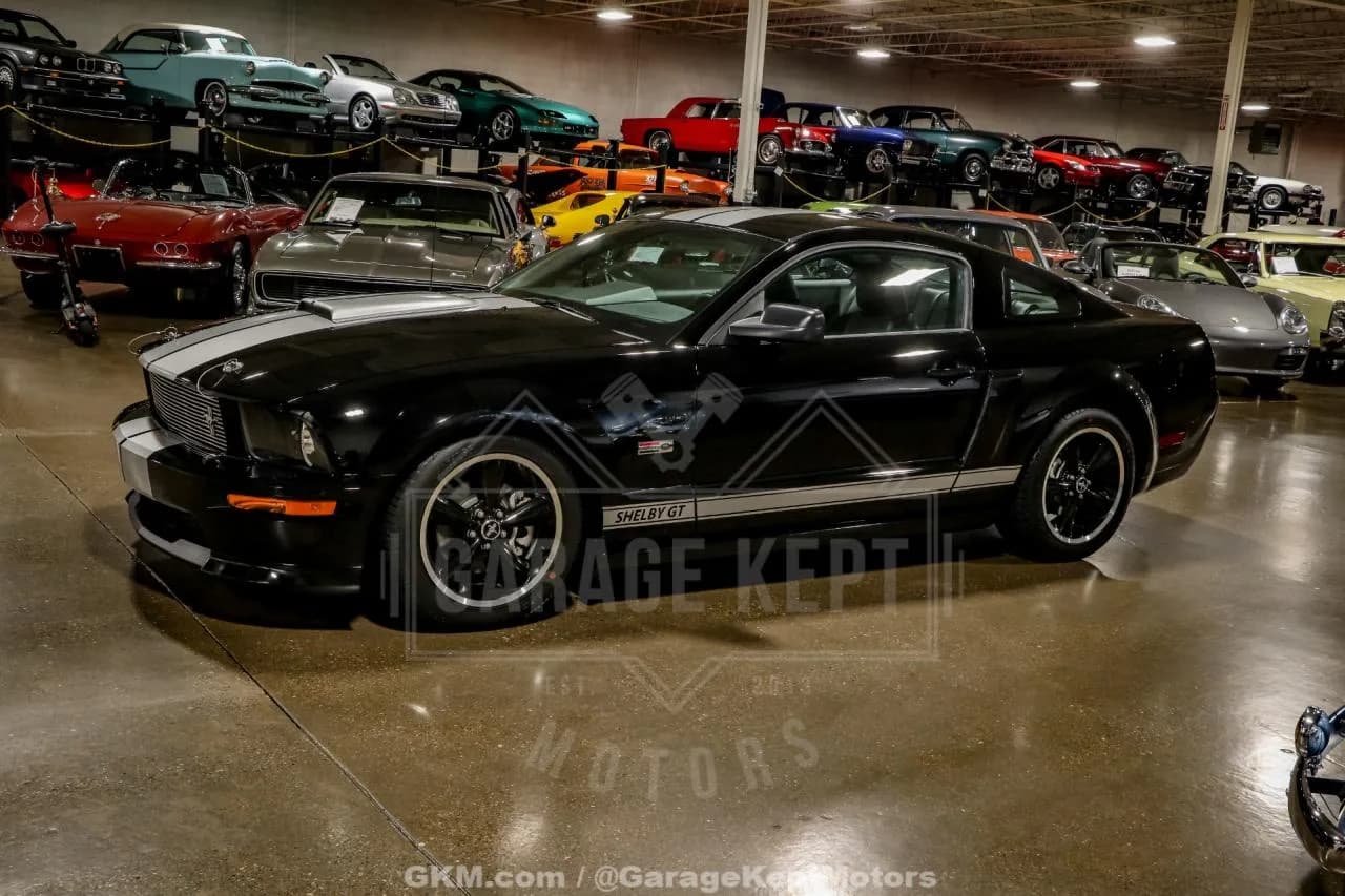 2007 Ford Mustang - Thumbnail 4
