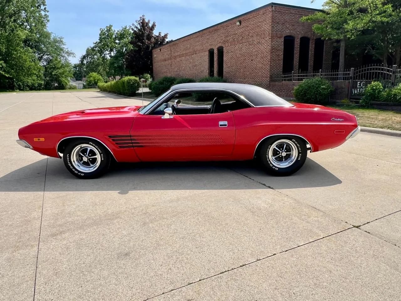 1973 Dodge Challenger - Thumbnail 8