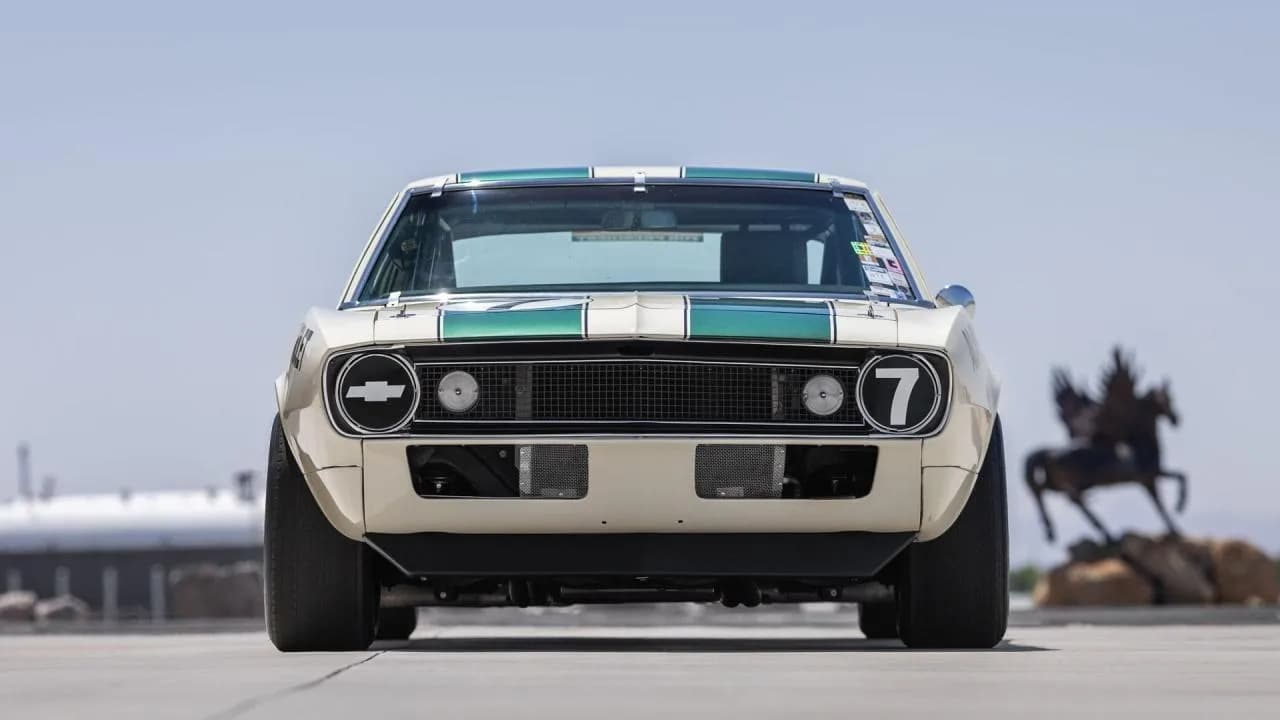 1967 Chevrolet Camaro Z/28 Trans-Am ex-Alan Green Chevrolet - Thumbnail 7